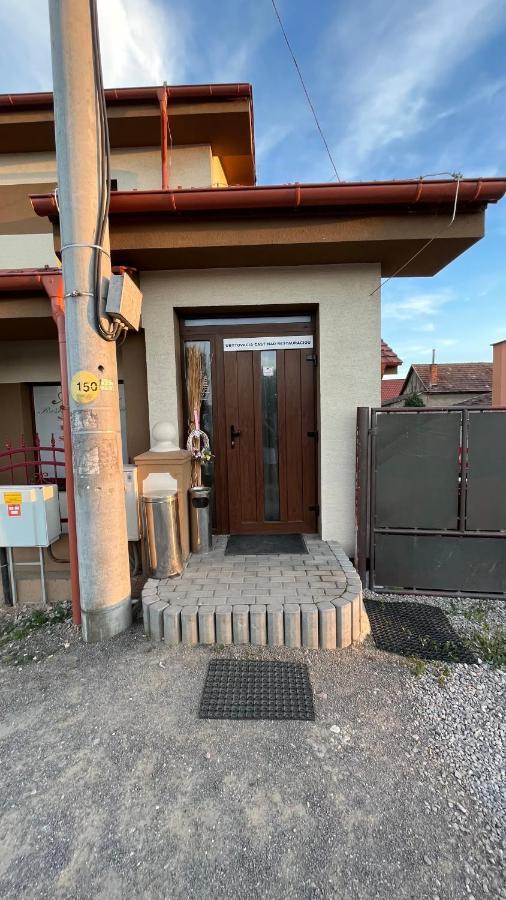 Reštaurácia-penzión ALTANA Ludanice Exterior foto